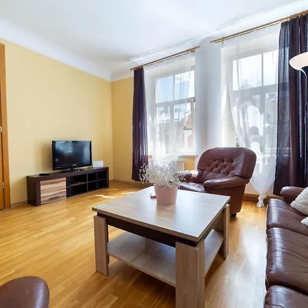 Apartment Cozy 3 Bedroom Riga